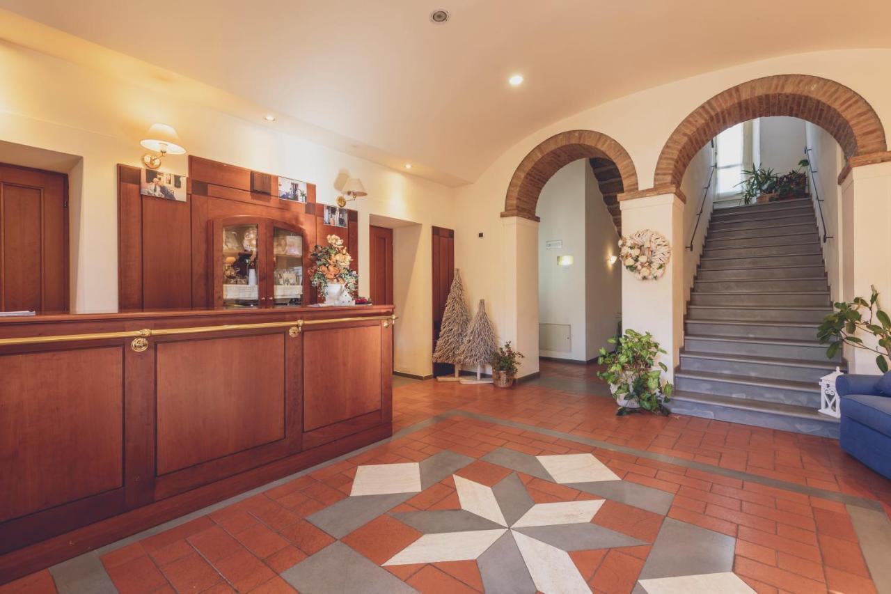 Albergo Ristorante Pasqui Rocca San Casciano Zewnętrze zdjęcie