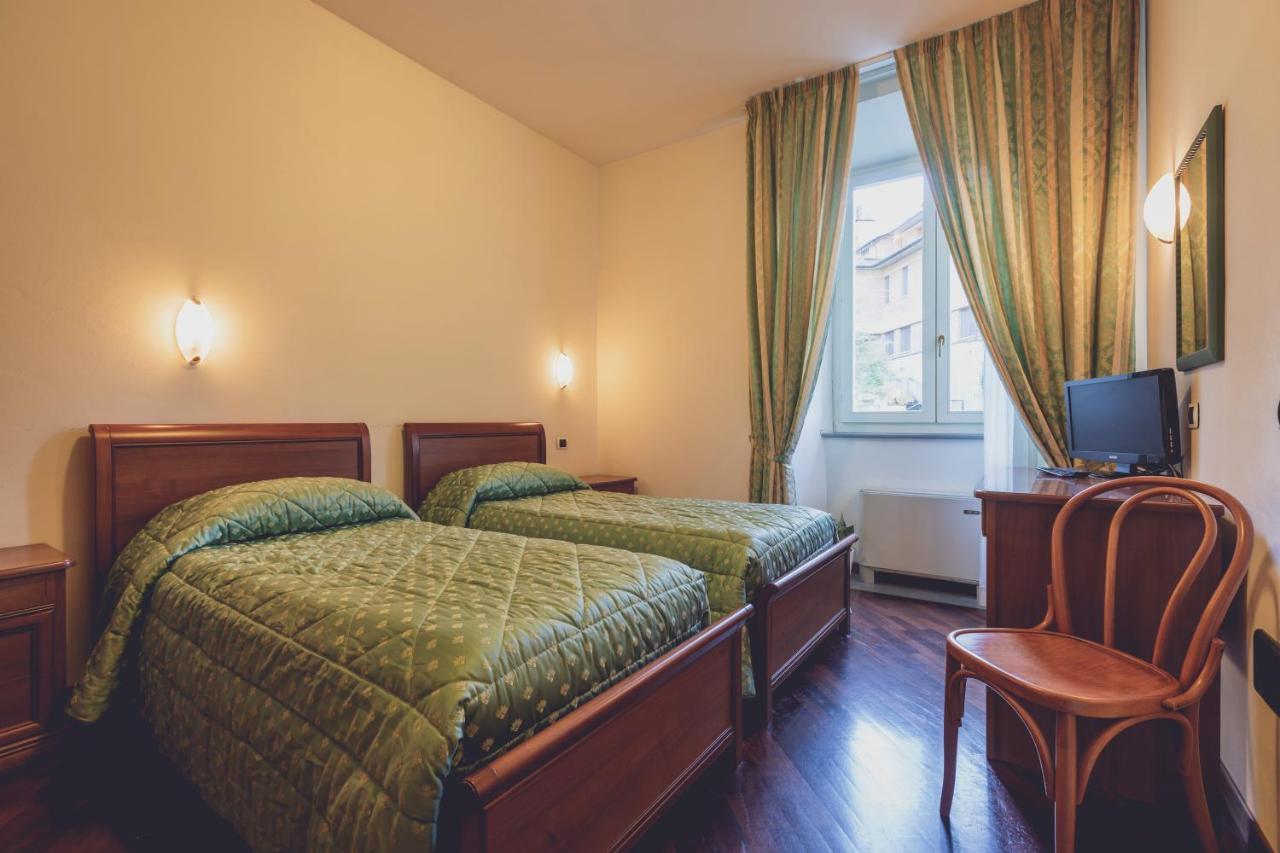 Albergo Ristorante Pasqui Rocca San Casciano Zewnętrze zdjęcie